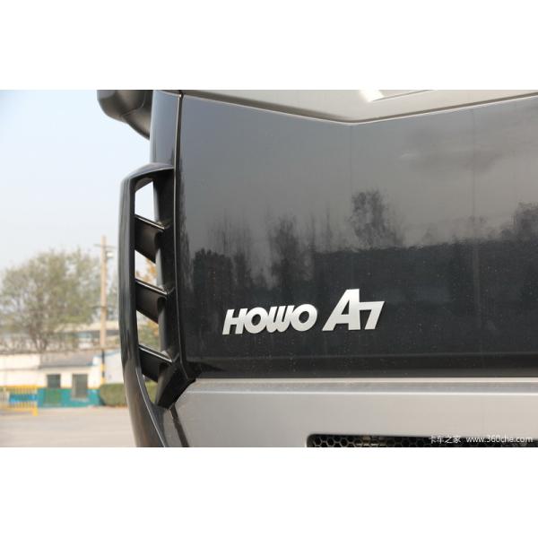 WD615.47 371HP 6X4 Drive Prime Mover Trailer , Maximum speed 101