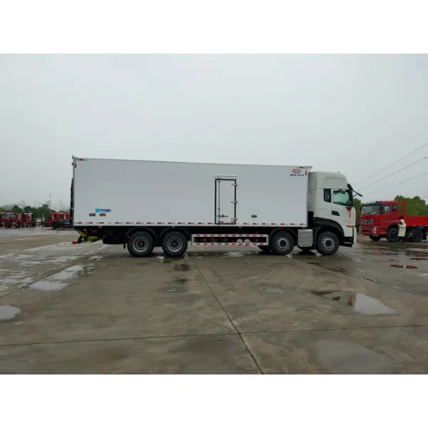 High-Efficiency 30t Insulated Refrigerated Truck for Fresh Food