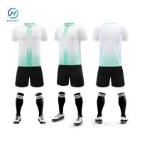 Maillot de football dynamique: léger, respirant, ergonomique - Montrez la fierté de votre équipe et dominez le terrain