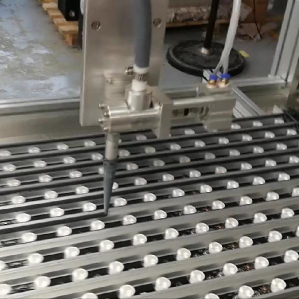 Three Axis Glue Dispensing Machine 1500*600*100mm Automatic Glue Dispenser Machine Customized
