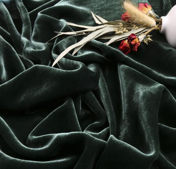 Autumn Winter 200GSM Silk Viscose Velvet Fabric Medium Weight Fabric By The Yard