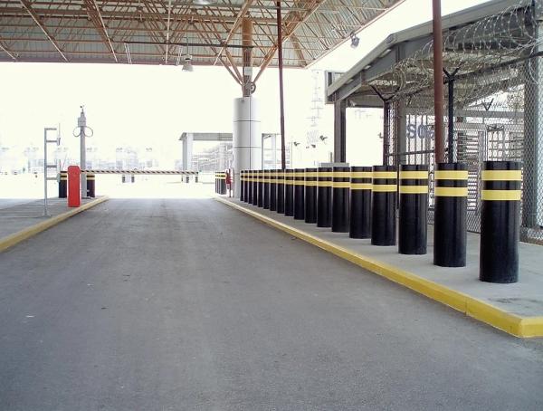 Bolinhos fixos antiterroristas com certificado IWA14-1 e aço carbono de 1000 mm de altura
