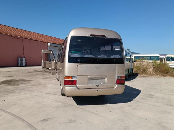 Parte externa japonesa de Mini Bus Open The Door do ônibus da pousa-copos de 30 Seater Toyota