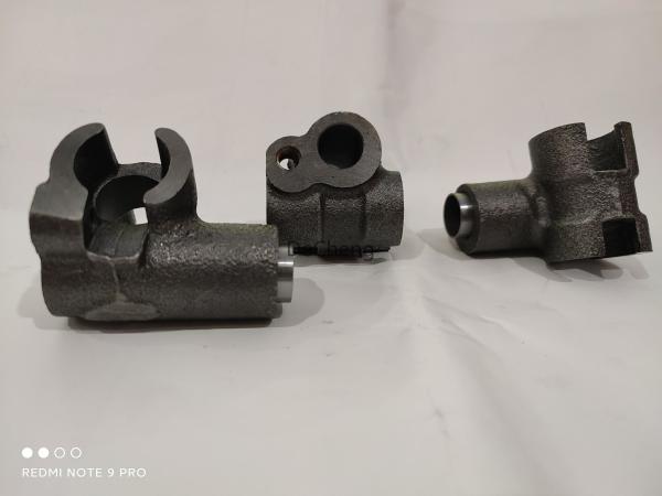 ME011258 Kobelco Engine Parts Valve Rocker Seat NO 2 6D31 6D34