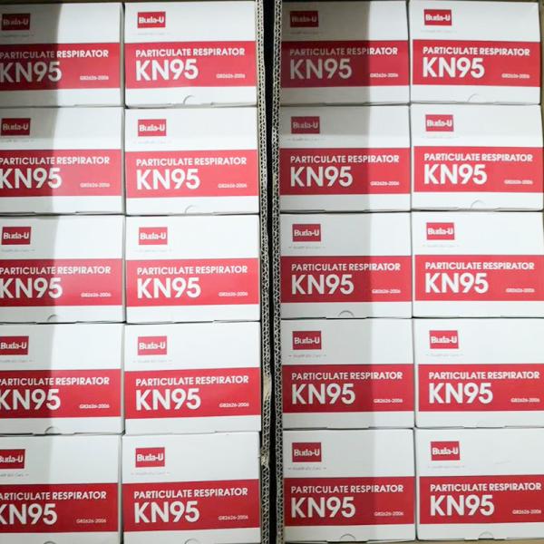 EUA утвердил складывая 5 лицевой щиток гермошлема слоя KN95 с эластичным Earloops