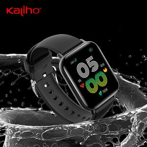 1,7" 240x280 pixel Bluetooth appelle le Smart Watch imperméable 180mAh