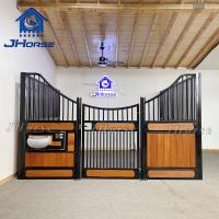 Puertas estables para caballos con revestimiento en polvo de acero Palletos de madera para caballos de granja
