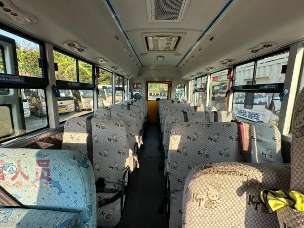 36-seat Diesel Engine Second-hand School Bus For Children Made In China Is Sturdy And Durable