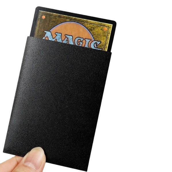 Factory Wholesale Eco Friendly Lightweight Reliable Performance Black Matte Protector Gift Card Sleeves