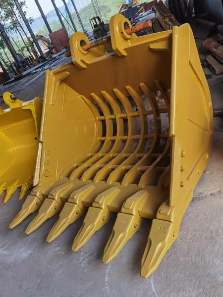 Le moteur de l'excavatrice est de haute qualité et durable.