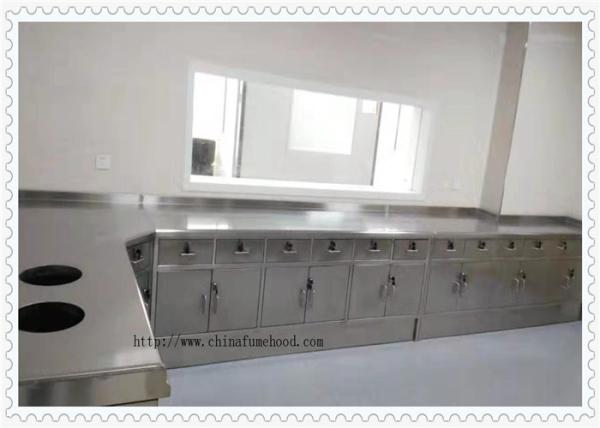 O banco de aço inoxidável da parede do laboratório para a sala de limpeza resiste o ácido e o alcaloide fortes