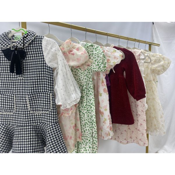Mixed Size Children's Used Skirts Summer Dresses Comfortable Fashionable  Second Hand