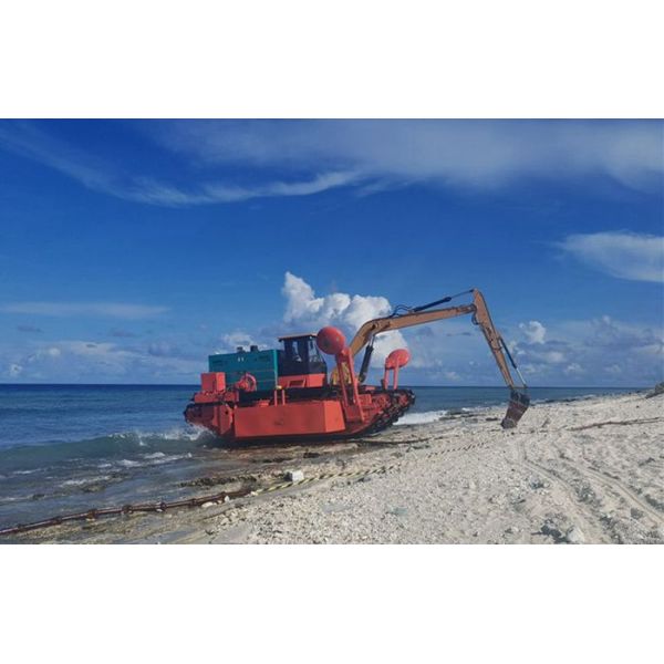 Desilting Amphibious Dredger 56kw with Hydraulic Control Self Propelled