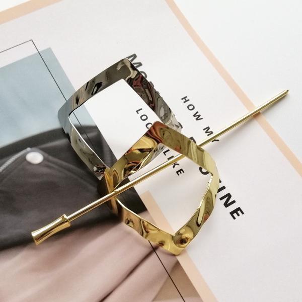 Metal Decorative Hair Sticks Clip Korean Fashion Retro Square Hollow Simple Large Girl  6x5.5cm