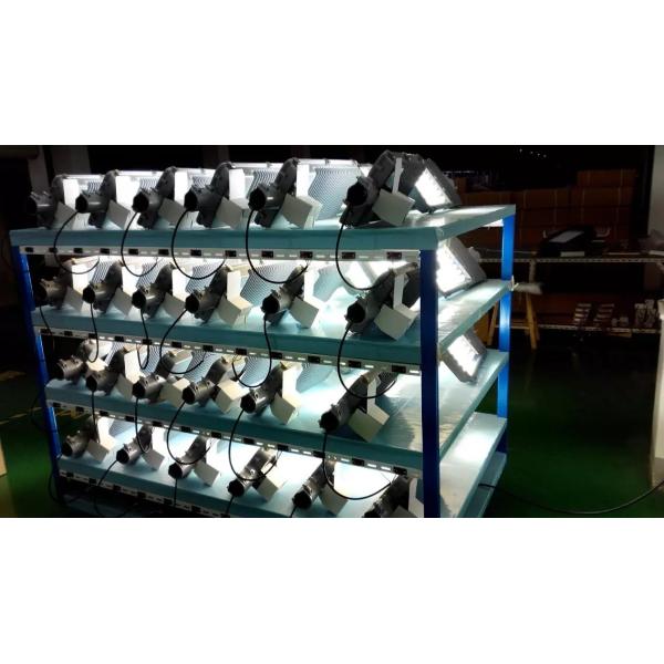 12V DC or 24V DC 9000 Lm LED Street Light Fixtures 90W Warm White / Natural white / Cold White