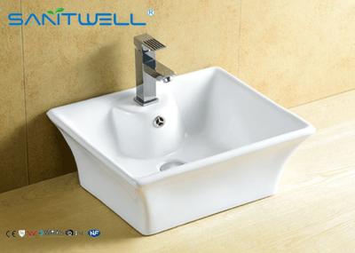 Dissipador cerâmico da parte do banheiro cor do branco da bacia 495*410*190 milímetro do um e da parte superior contrária