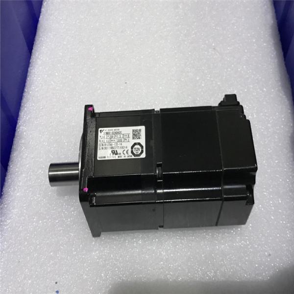 Motor servo industrial SGMAV-02ADA2C de la CA de Phase Yaskawa Electric Corp. del motor servo 3