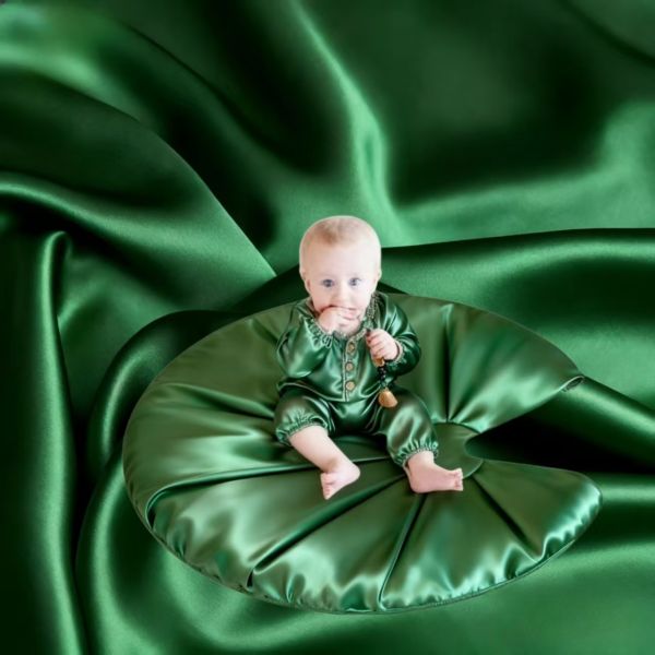 100%Polyester 160gsm Silky Satin Fabric  Polyester Faux Acetate Satin  Luxury Satin Fabric