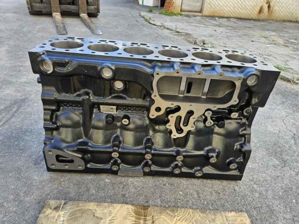 331-1682 自動車エンジンブロック カッター C7.1DI エンジンシリンダーブロック
