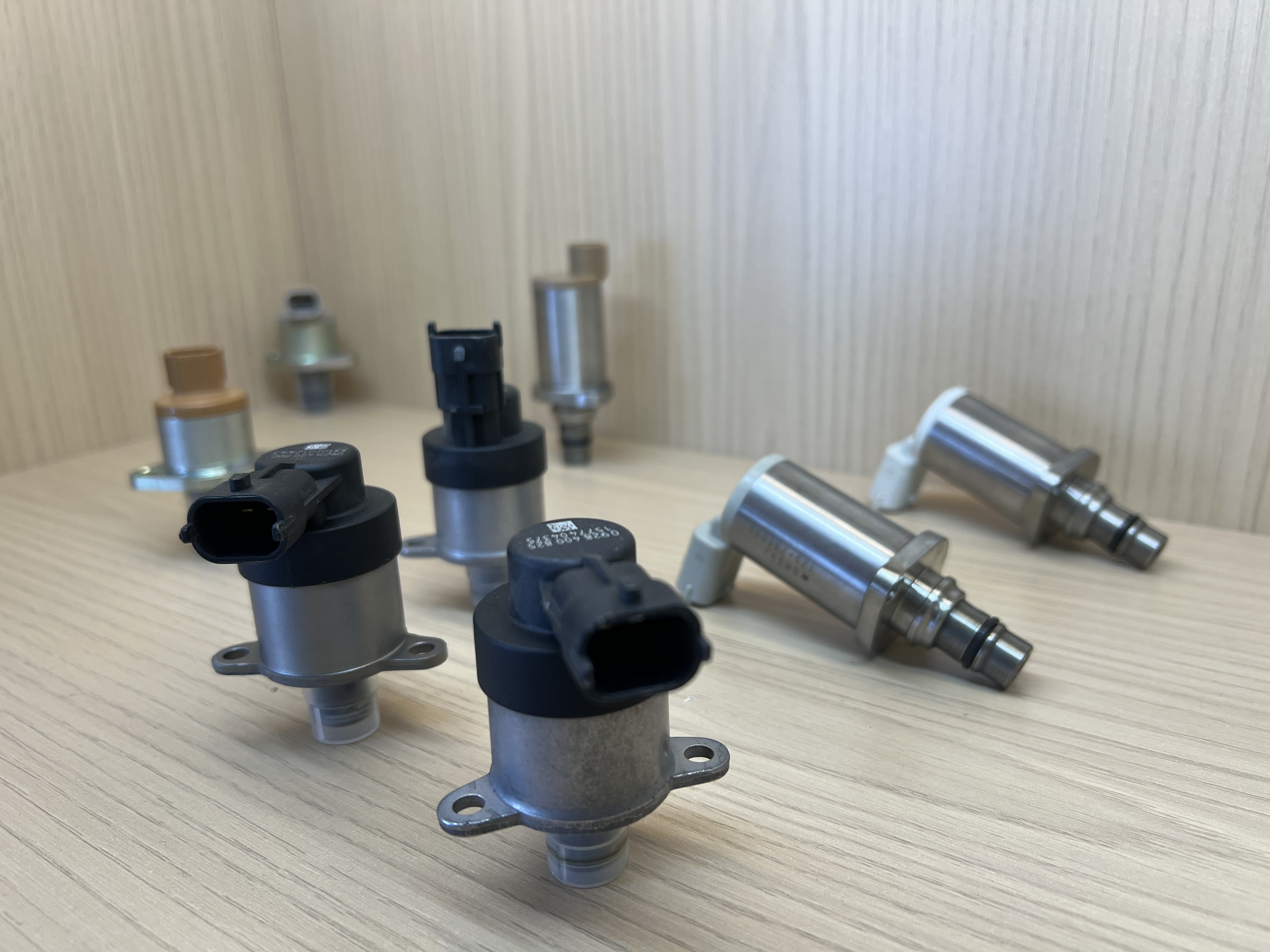 0928400749 0928400755 0928400759 0928400760 0928400761 Fuel Injector Control Valve