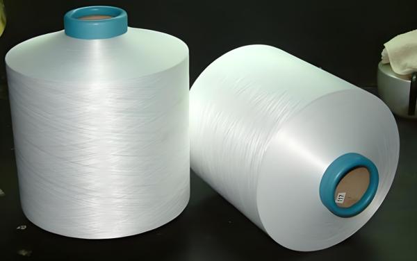 Hilo de filamento de poliéster reciclado certificado GRS para textiles sostenibles