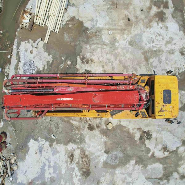 Ready Mix Putzmeister 46m Concrete Pump with Cylinder Type Structure in Perfect Condition