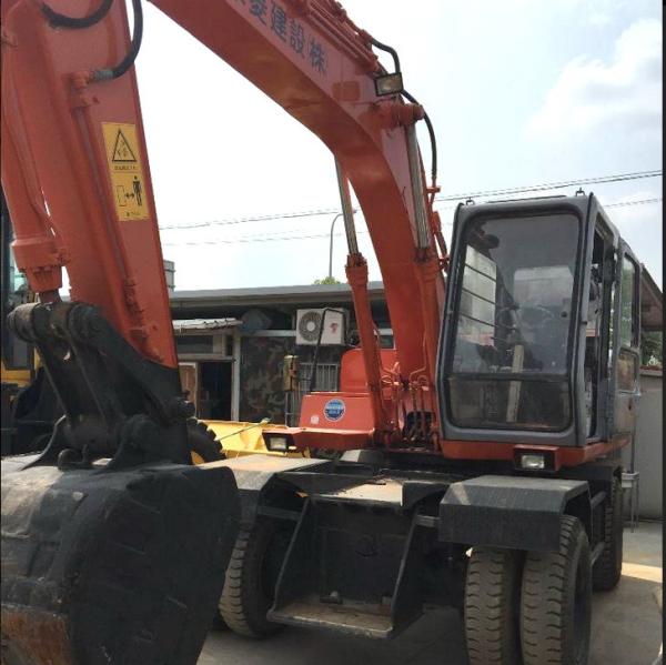 Japan Secondhand Hitachi Excavators Ex100WD Wheel Excavator Used Tyre Excavator