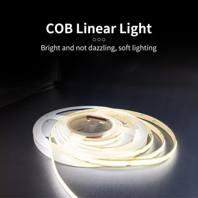 A ESPIGA clara linear flexível ultra estreita Rgb impermeável conduziu luzes de tira