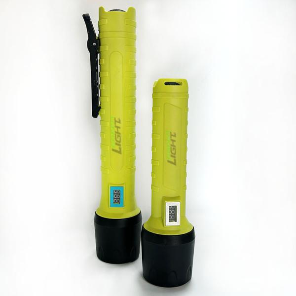 Linterna LED a prueba de explosiones e impermeable IP68, 5000 Lux, 3.4Ah