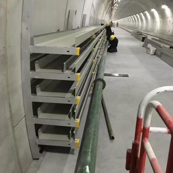 Acero galvanizado resistente al agua salada para la organización del cable