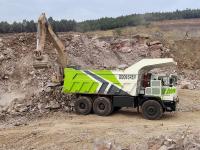 430 kW R95 camions électriques à décharge 6x4 système de conduite électrique portée étendue pour les charges