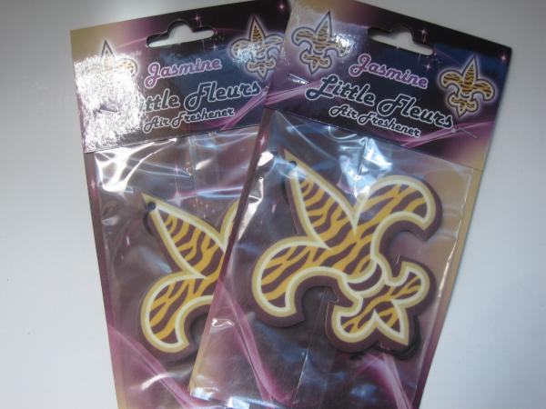 non-alcoholic perfume air feshener,custom design souvenir hanging in car.home,office.