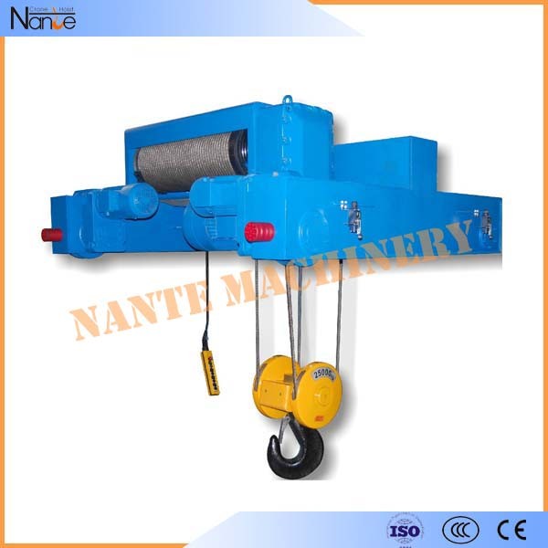 Petrochemical Mining Oil Electric Wire Rope Hoist 3P 380V Plywood Packing