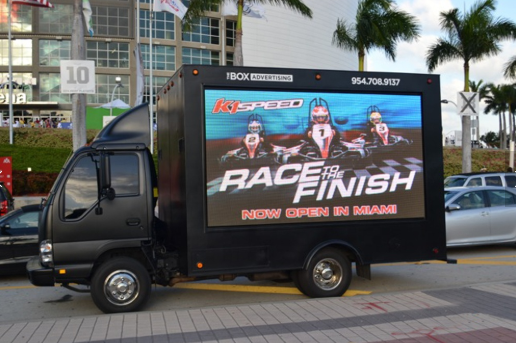 Настраиваемый цифровой мобильный грузовик водонепроницаемый светодиодный рекламный фургон для аптек