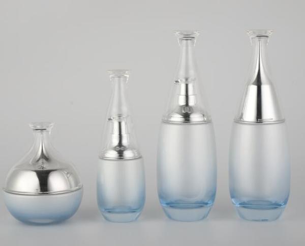 Attractive Glass Cosmetic Pump Bottle / 100ml Pump Bottles / Cosmetic Packaging Various Color