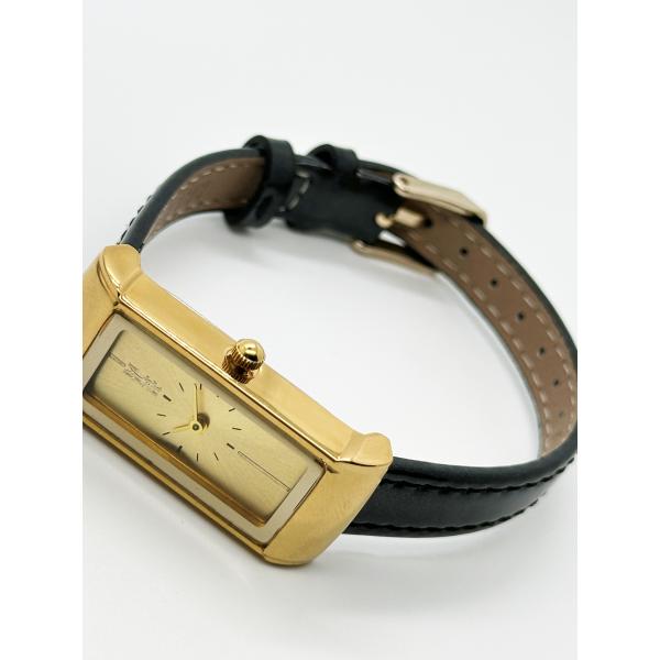 Женские шикарные кварцевые часы 30 мм Золотой циферблат Нержавеющая сталь Чехлы кварцевые часы