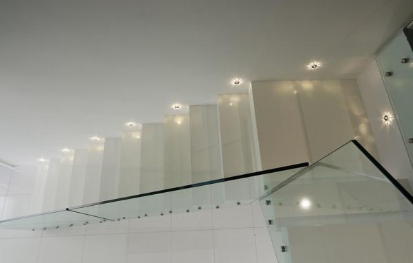 Glass Railing Straight Flight Staircase 50mm Thick Solid Oak Wood Floating Stairs For Villa