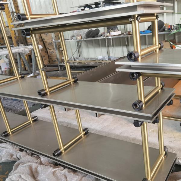 Clothing Stainless Steel Wall Display Racks Wall-mounted Hanger Gold Wall Mounted Clothes Rack for Clothes Shop