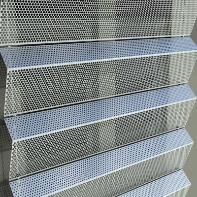 Panneau de tôle en aluminium perforé ondulé sur mesure