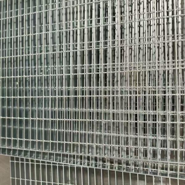 15-w-2 Decorative steel metal grating Custom Patterns