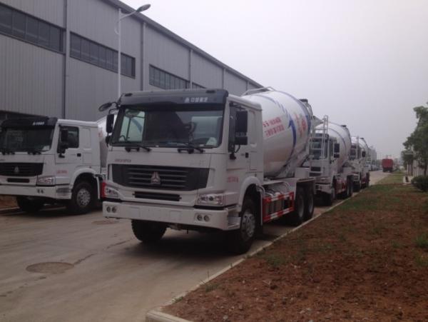 SINOTRUK concrete mixer truck 6x4 10CBM Eton or Bonfiglioli pump / reduction box / Motor