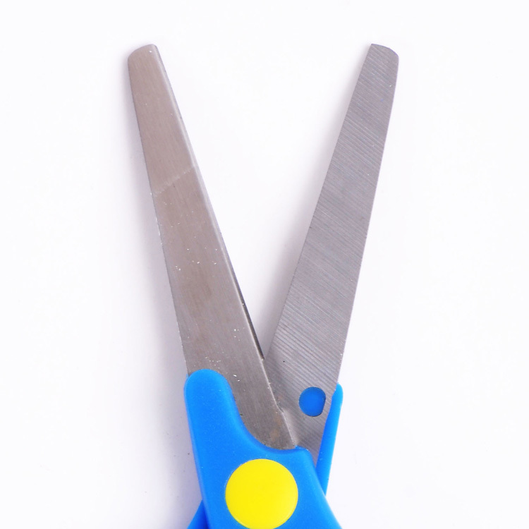 Wholesale hot selling office and school supplies creative stationary 5 inch blue scissors for kids