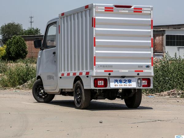Wuling E10 2023 Electric Pickup Truck with Energy Left Steering and Special Cargo Box
