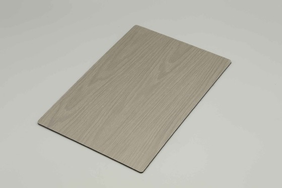 Panel de aluminio compuesto a prueba de fuego de madera de roble resistente a los arañazos de 4 mm