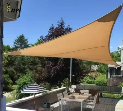 230GSM Soleil triangle beige Écran de voile UV Finition 5mX5mX5m pour piscine extérieure Réseau de protection de la vie privée et d'ombrage du jardin
