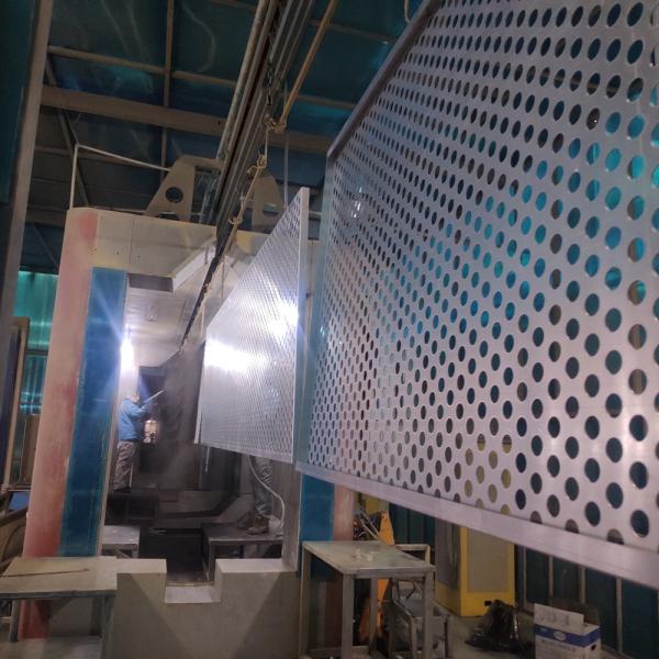 Архитектурноакустическое декоративное PVDF пефорировало фасады металла 1500*2500mm