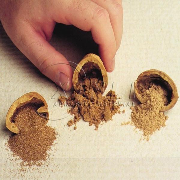 Brown Walnut Shell Powder 90.4% Fiber Walnut Media For Blasting