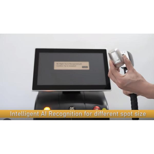 810nm 808nm диодный ледяной лазерный аппарат 3 волны для затягивания кожи / удаления пор