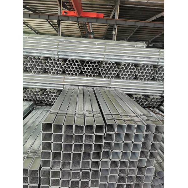 Безопасность дорожного движения Долговечность Время ограждения 4x4 Зацинкованные квадратные трубы Металлический забор пост