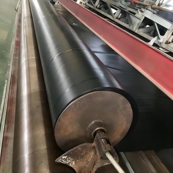 Геомембрана шириной 1 - 6 м для противопросачивающегося бака биогаза на свиноферме